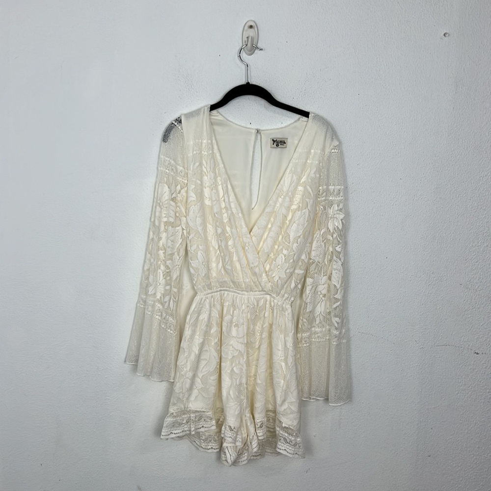 Show me your Mumu Loretta Bell Sleeve Romper Garden Party Lace Cream Sz … - Picture 2 of 7